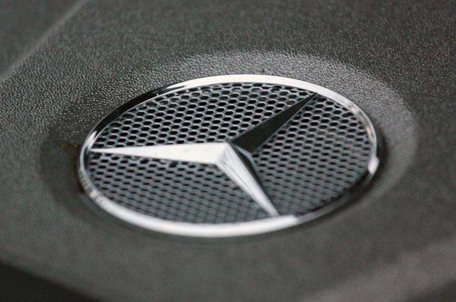  Mercedes-Benz ML63 AMG 2011 года  (фото 39 из 81)